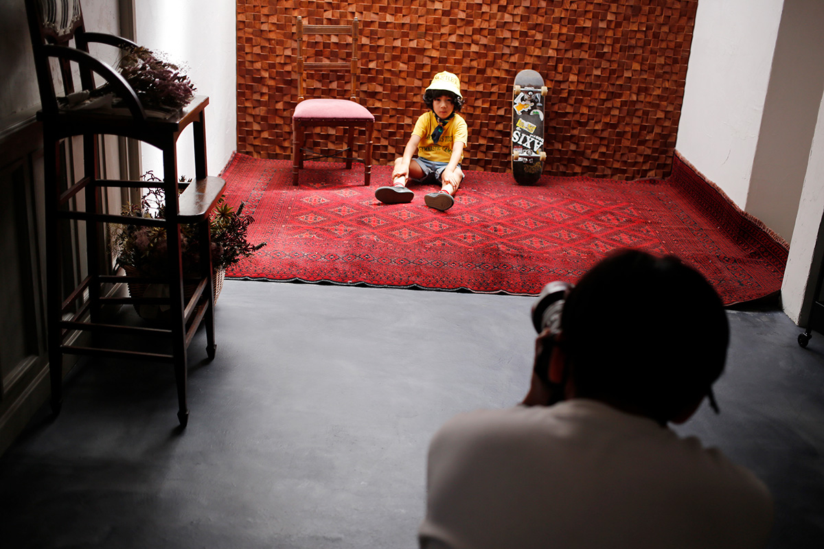 スタジオでの撮影風景